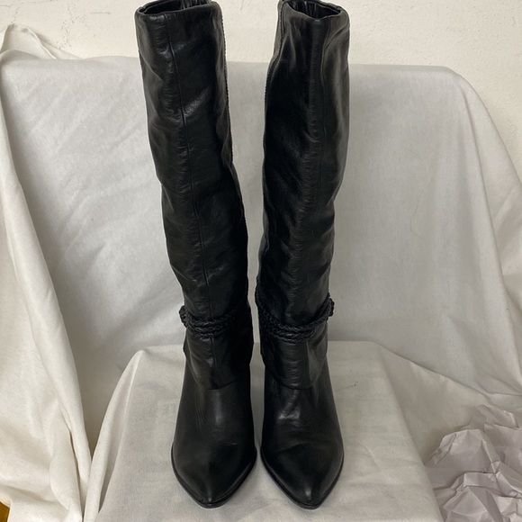 B Makowsky Black Leather Boots - Picture 3 of 5